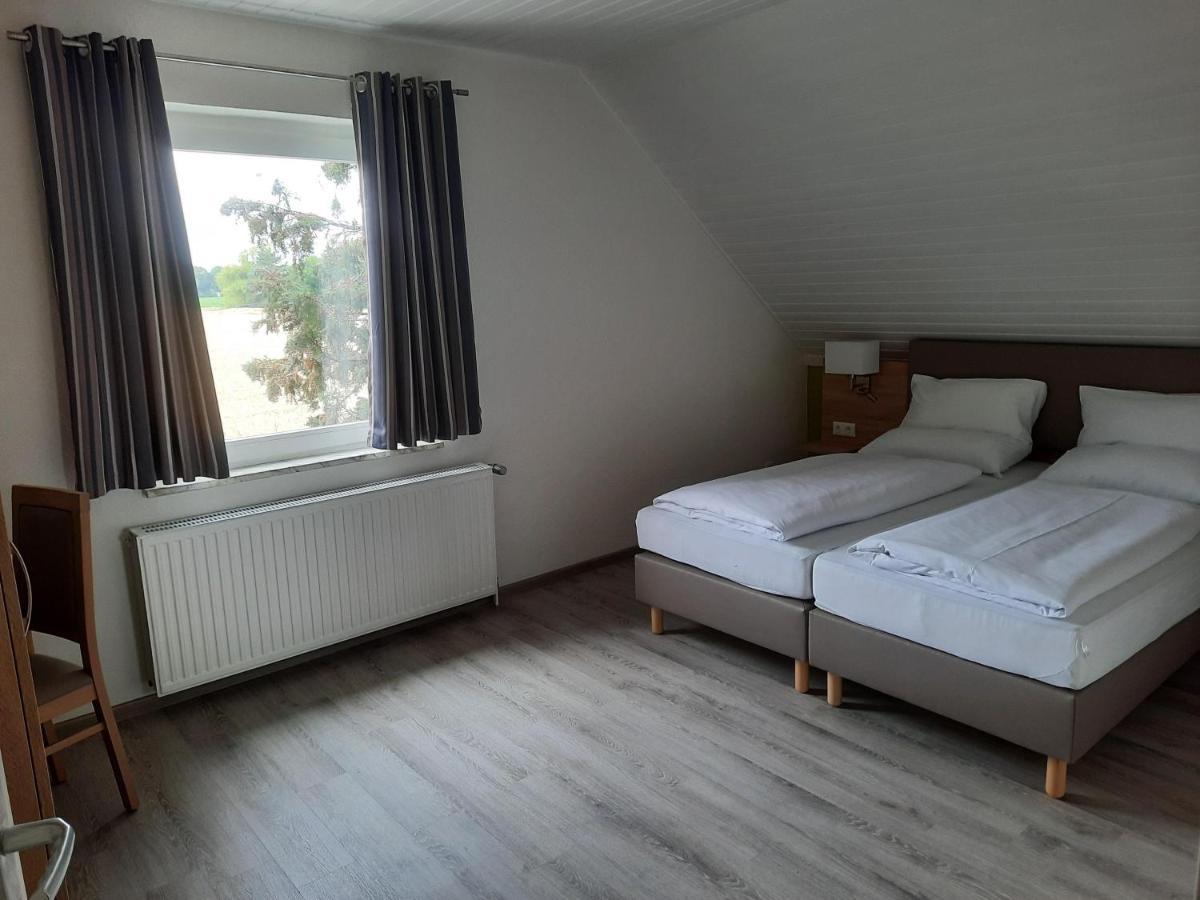 Eicklingen Hotel Zur Erholung & Restaurant Amme'S Landhaus מראה חיצוני תמונה