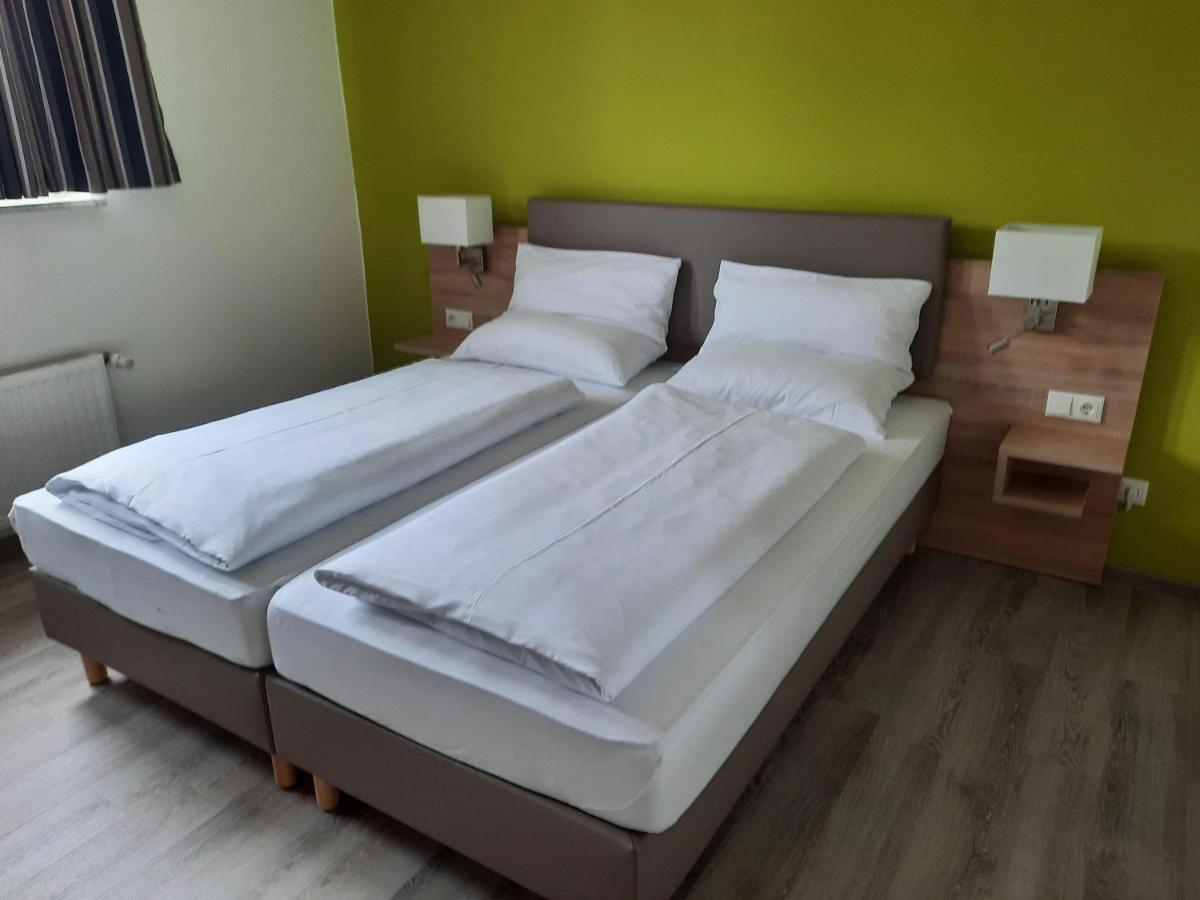 Eicklingen Hotel Zur Erholung & Restaurant Amme'S Landhaus מראה חיצוני תמונה