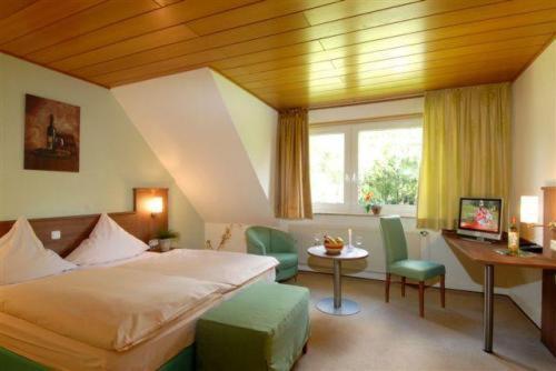 Eicklingen Hotel Zur Erholung & Restaurant Amme'S Landhaus מראה חיצוני תמונה