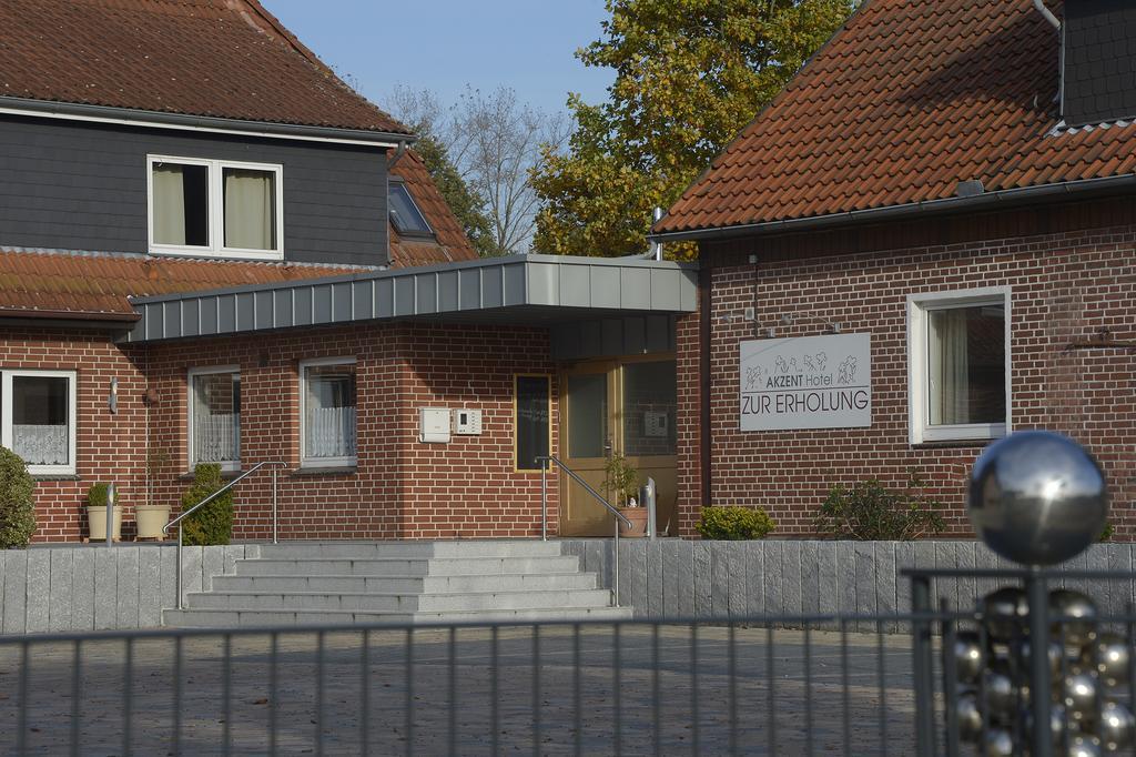 Eicklingen Hotel Zur Erholung & Restaurant Amme'S Landhaus מראה חיצוני תמונה